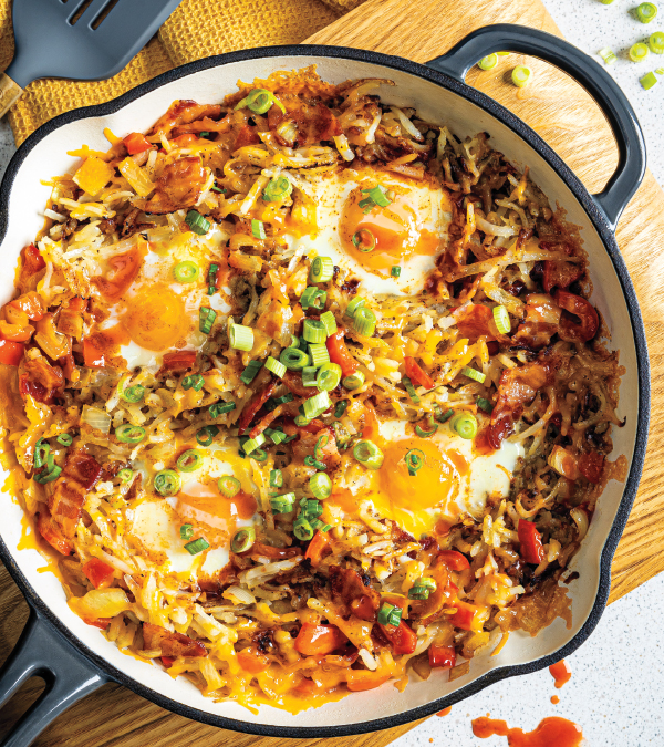 Cheesy Eggs, Bacon & Hash Brown Skillet