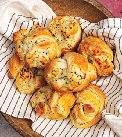 Cheesy Garlic Knots